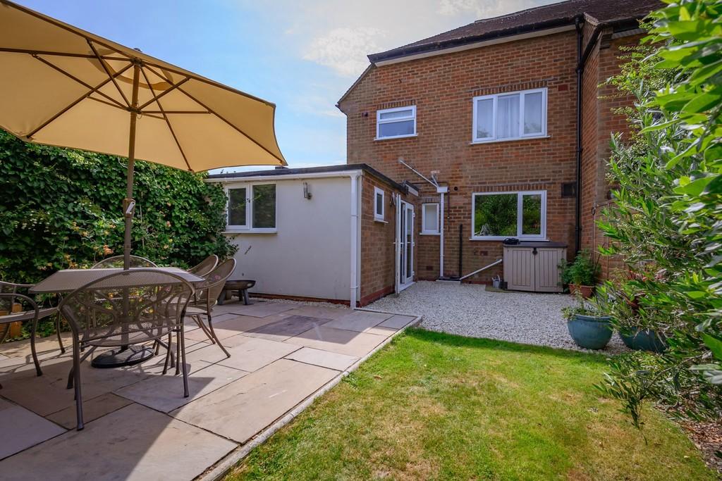3 bedroom end of terrace house for sale in Newlands Road, Bentley Heath