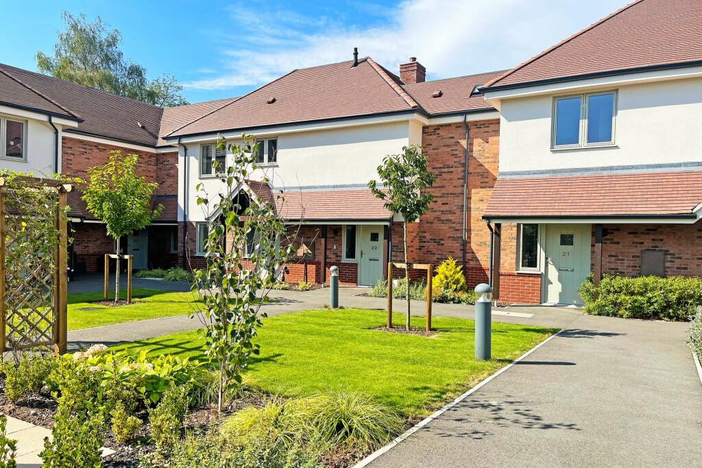 2 bedroom retirement property for sale in Knowle Road, Eastcote, B92