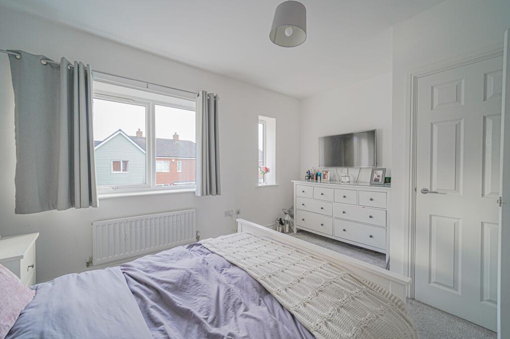 Additional property image - Webb Grove, Hockley Heath, B94