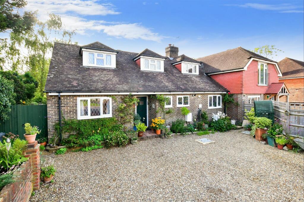 4 bedroom chalet for sale in Keymer Road, Burgess Hill, West Sussex, RH15