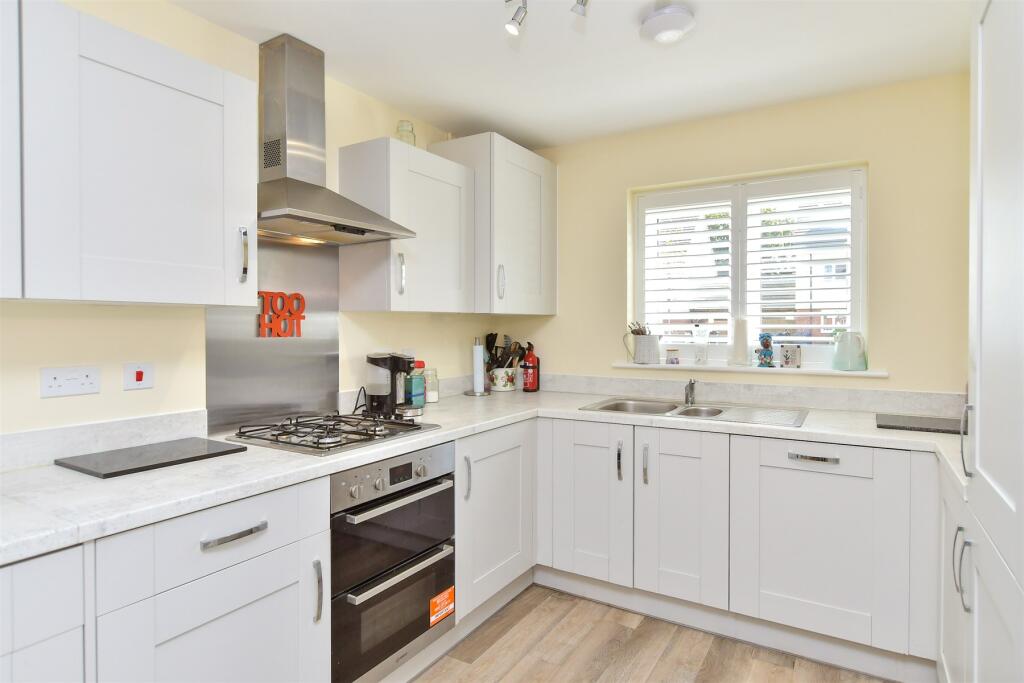 Additional property image - Goldcrest Drive, Sayers Common, West Sussex