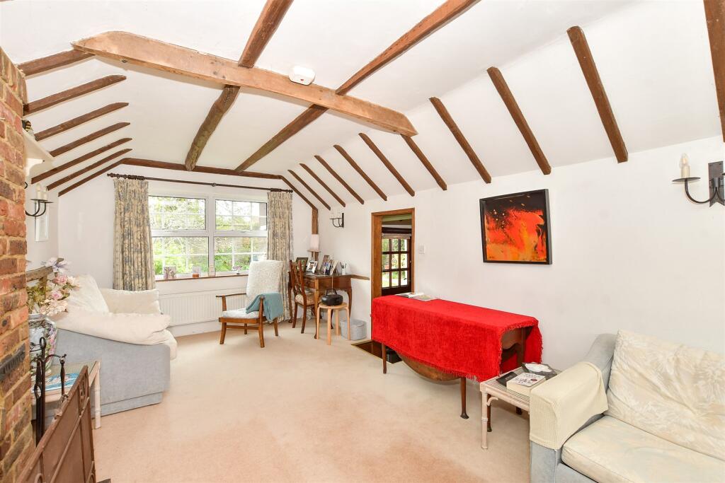 Main image of property: Horsgate Lane, Cuckfield, Haywards Heath, West Sussex