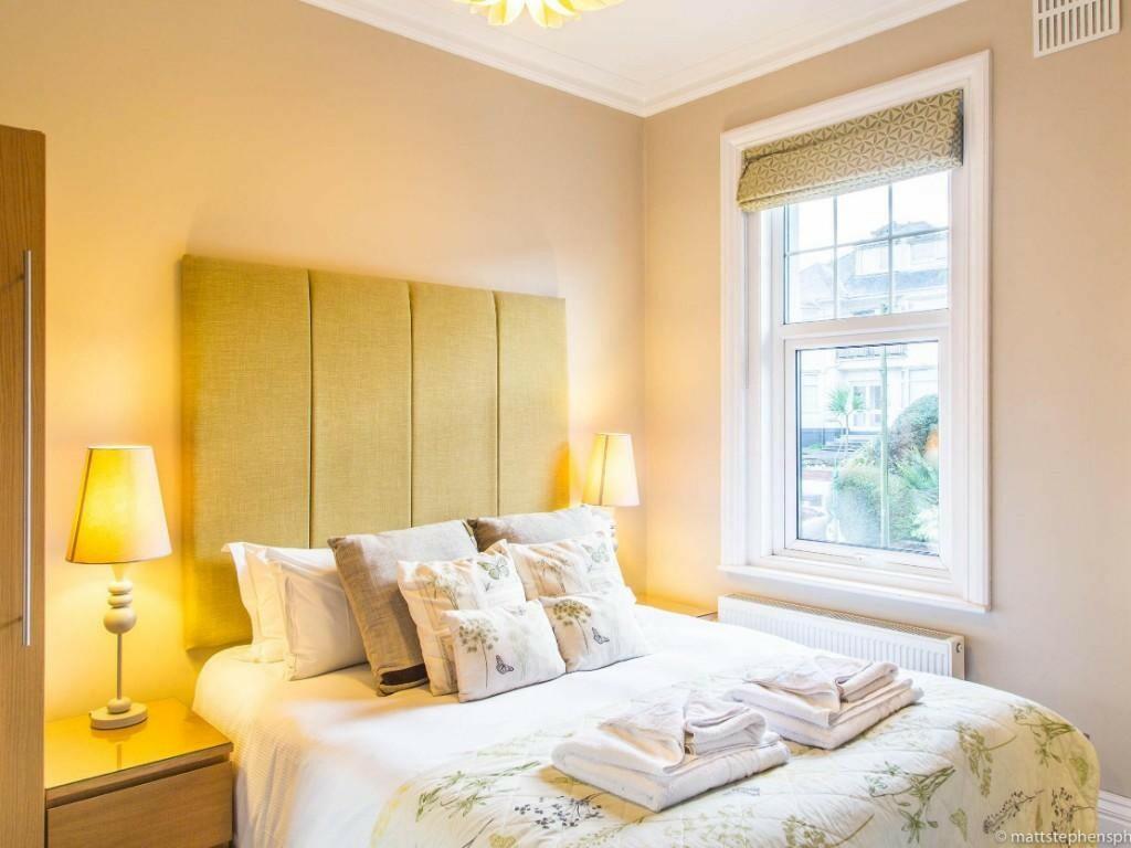2 bedroom serviced apartment for rent in Burnaby Road, Bournemouth, Dorset, BH4