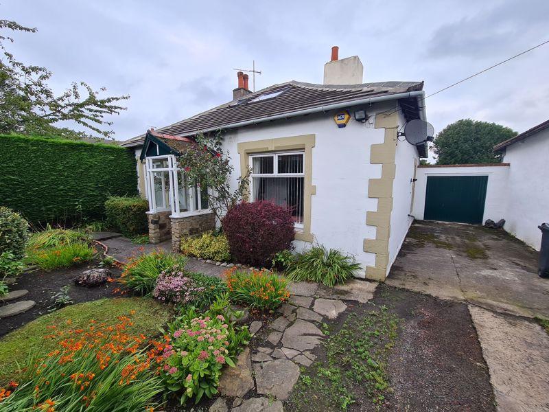 4 bedroom bungalow for sale in Great Lime Road, Forest Hall, Newcastle