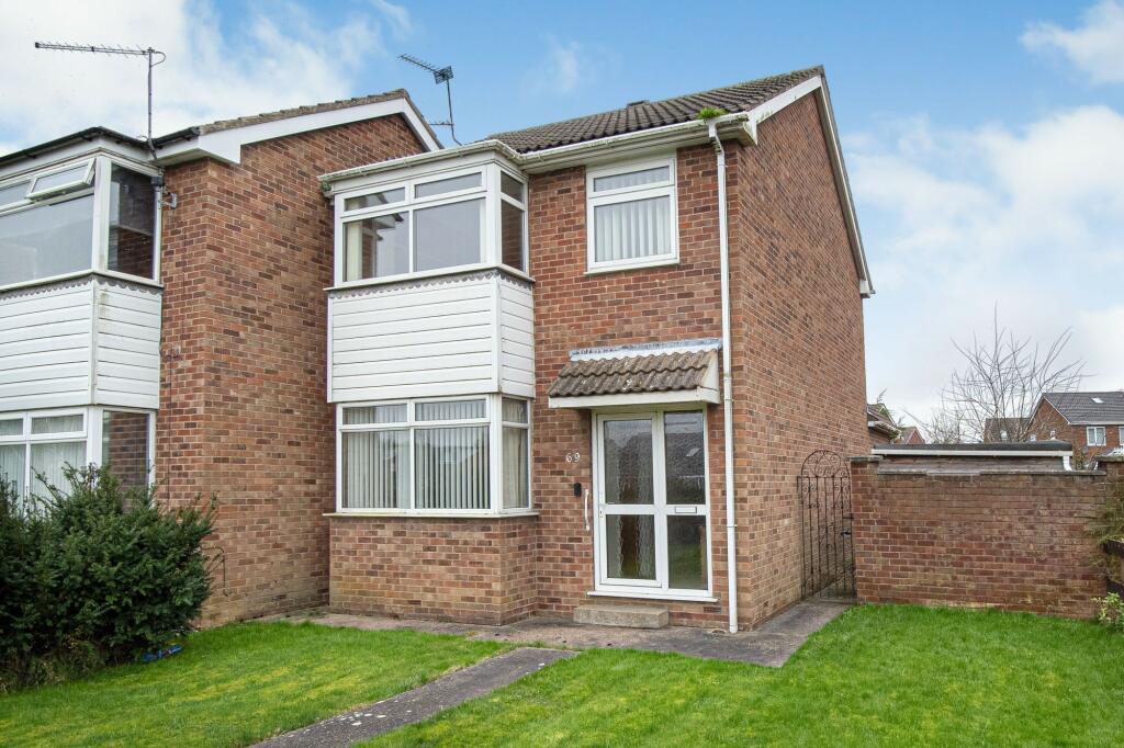 3 bedroom end of terrace house for sale in Woodhall Way, Beverley, HU17