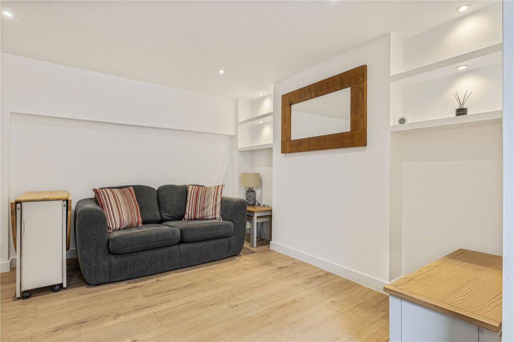 Main image of property: BULLINGDON ROAD, OXFORD, OX4