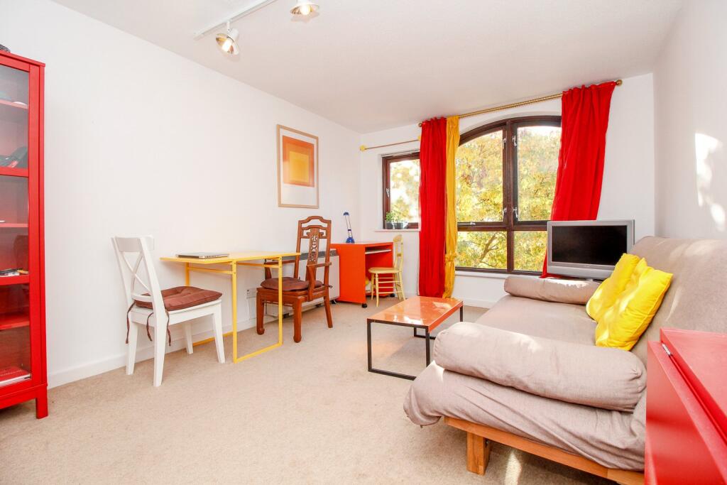 Main image of property: GLOUCESTER GREEN, OXFORD, OX1