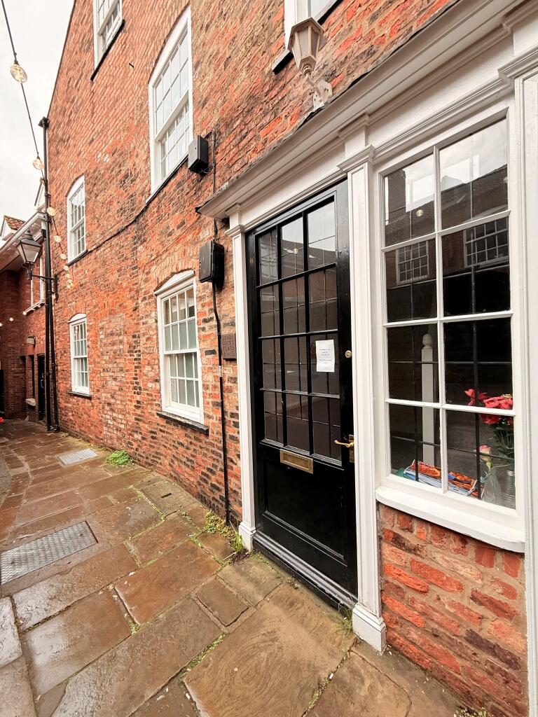 Main image of property: Low Petergate, YORK