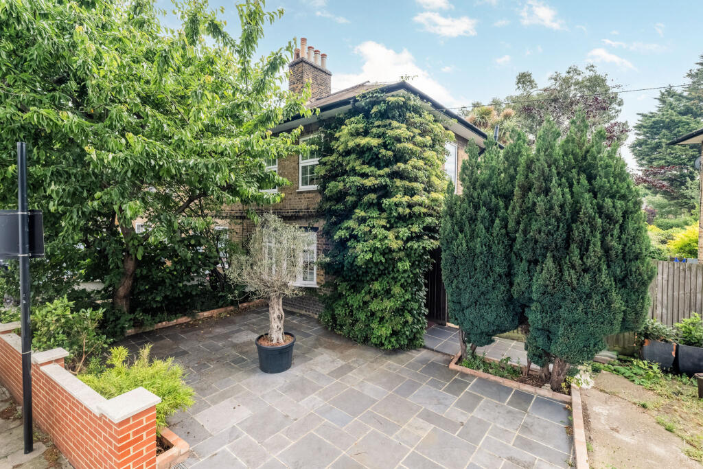 Main image of property: Thermopylae Gate, London, E14