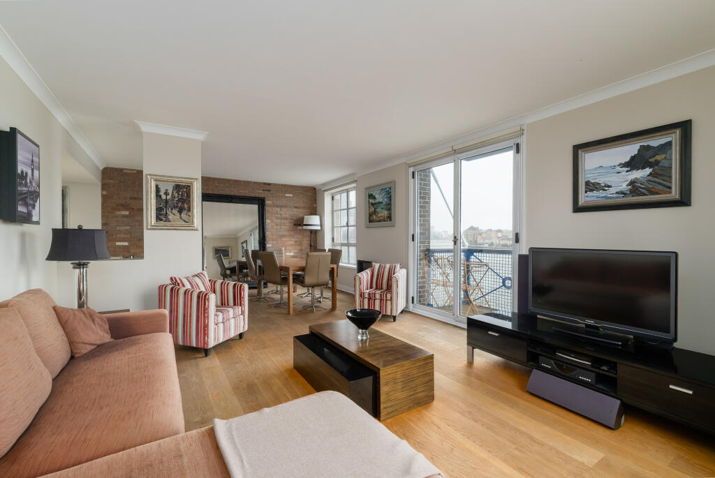 Main image of property: Narrow Street, London, E14