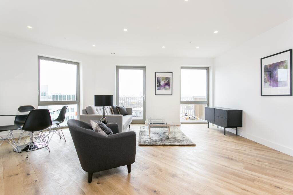 Main image of property: Rathbone Market, E16