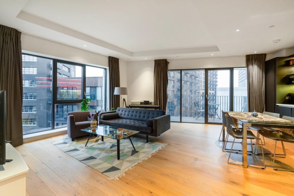 Main image of property: Botanic Square, E14