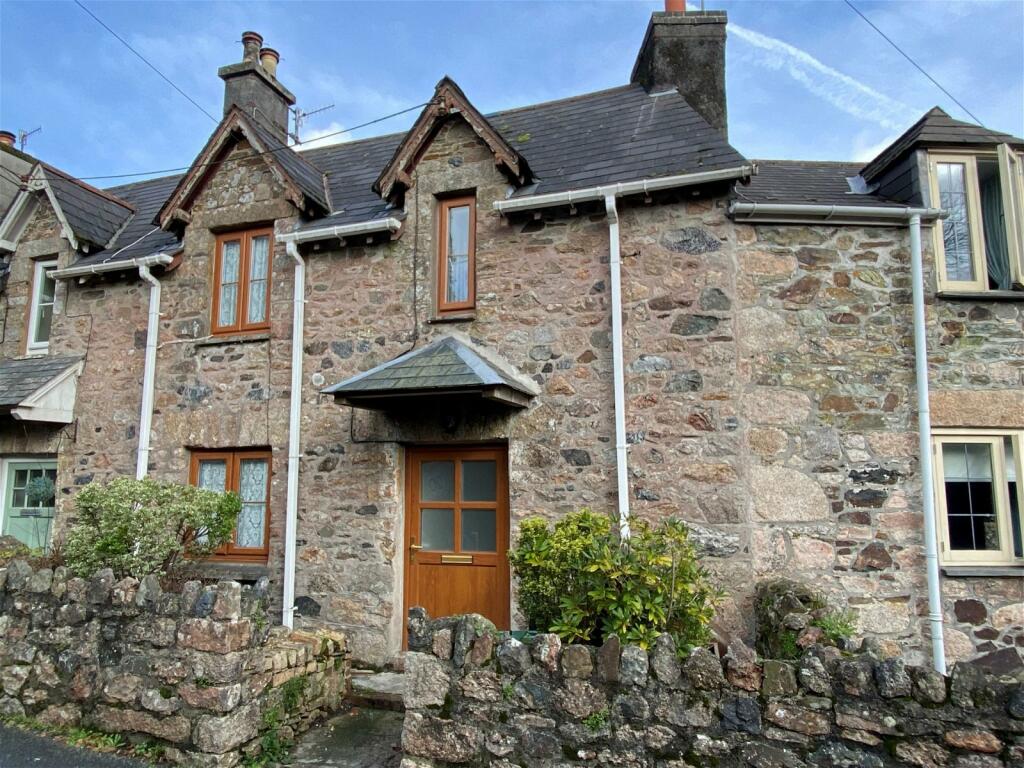 2 bedroom cottage for sale in Bond Street, Cornwood, Ivybridge, PL21