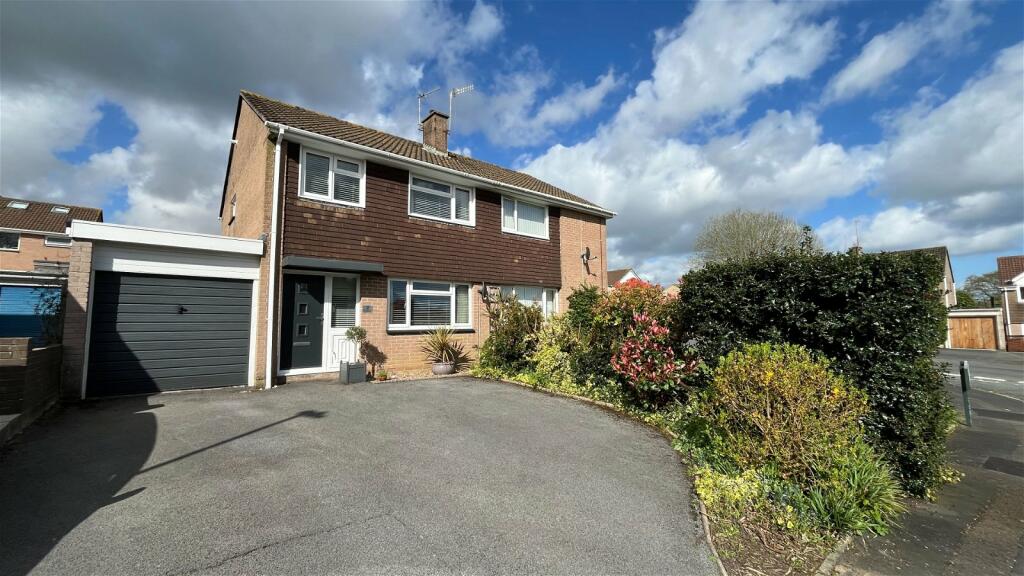 3 bedroom semidetached house for sale in Longbrook Road, Ivybridge