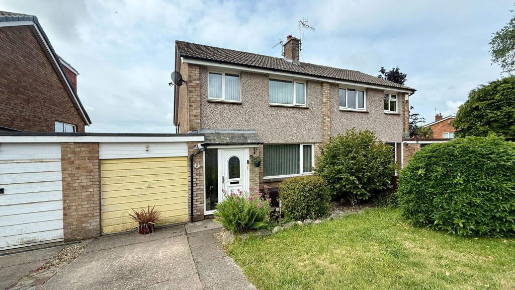 Main image of property: St Austin Close, Ivybridge, PL21 9BZ