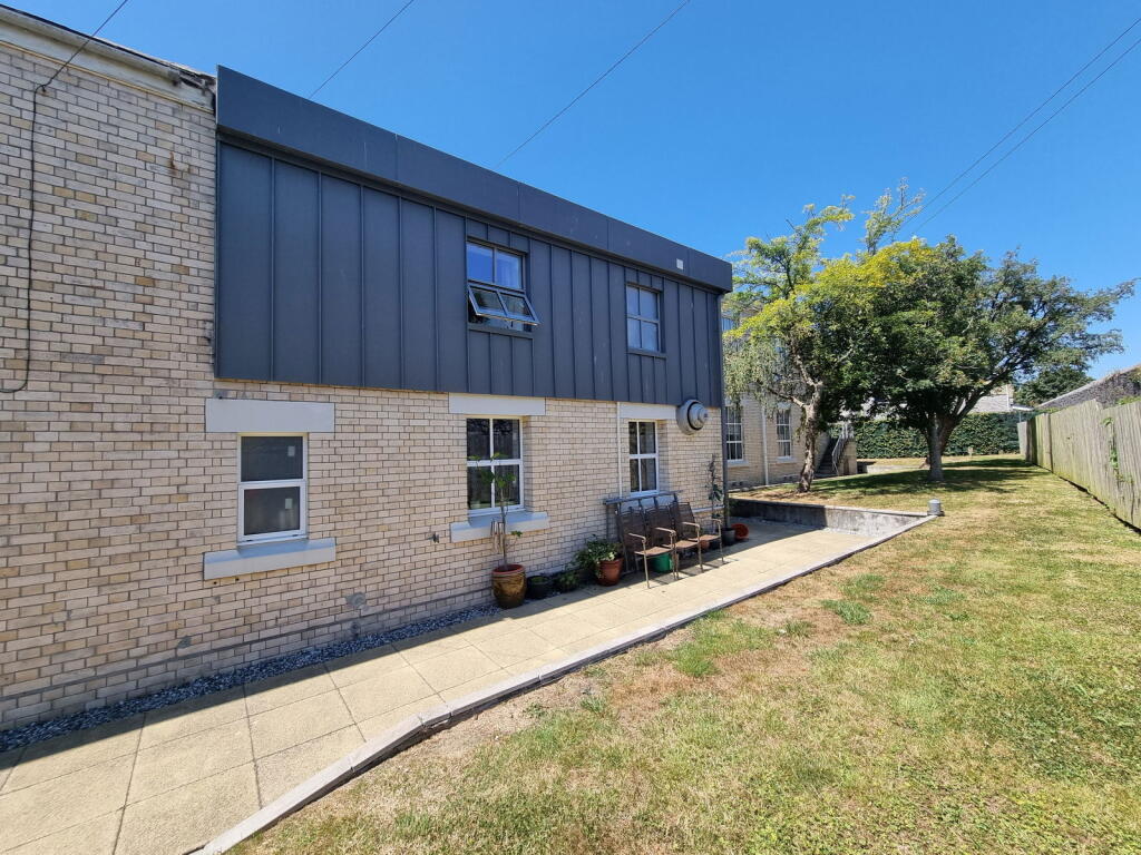 Main image of property: 97c Craigie Drive, Plymouth, PL1 3GU