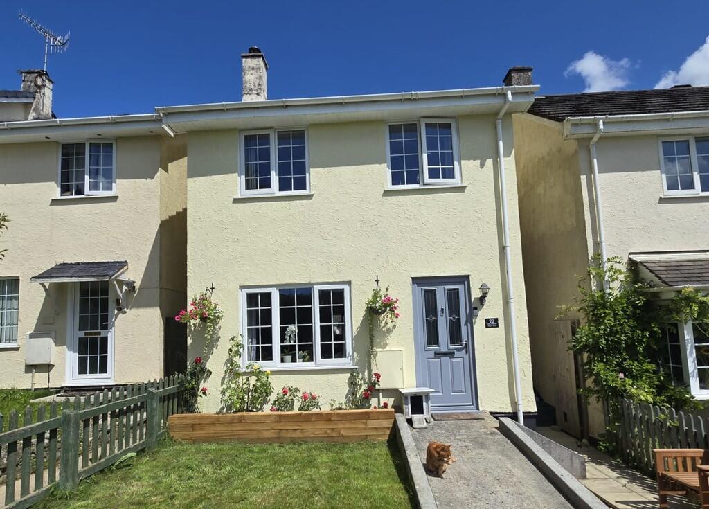 Main image of property: Oak Gardens Ivybridge