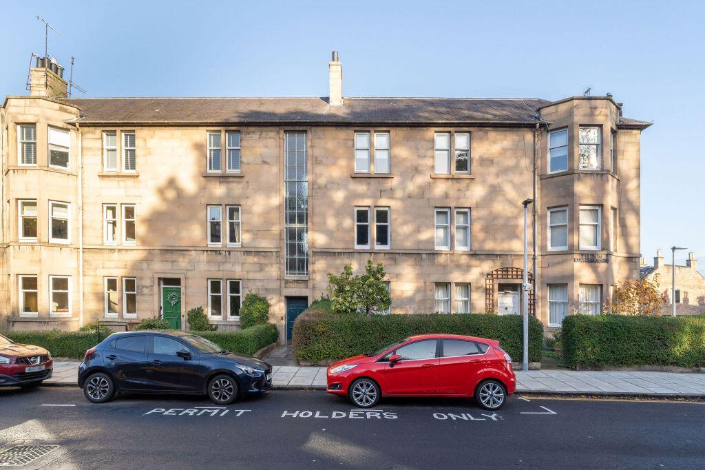 Main image of property: 21/2 Learmonth Gardens, Comely Bank, Edinburgh, EH4 1HA