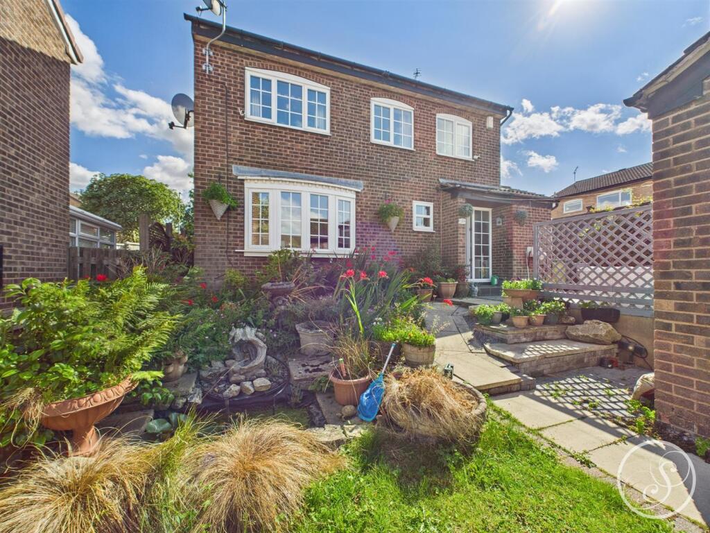Main image of property: Dovedale Gardens, Leeds