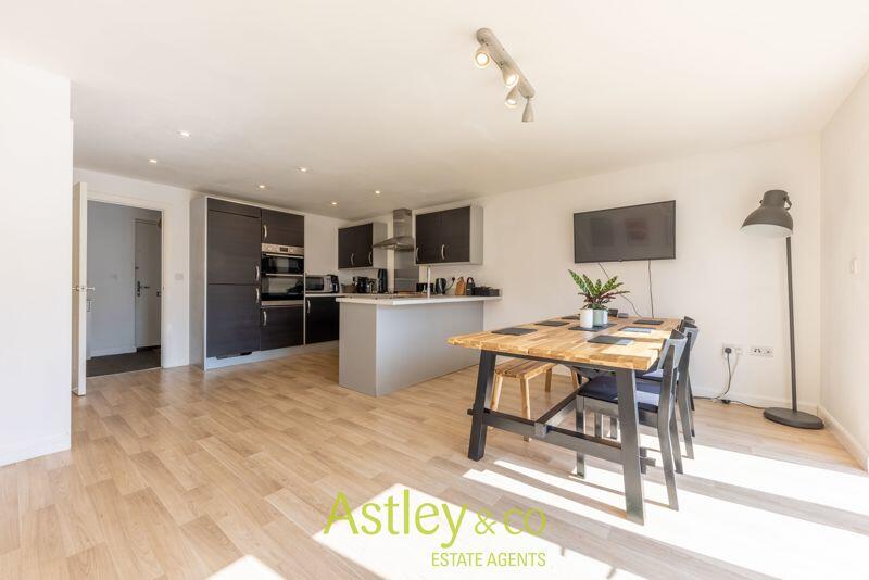 3 bedroom town house for sale in Tulip Gardens, Cringleford, Norwich, NR4