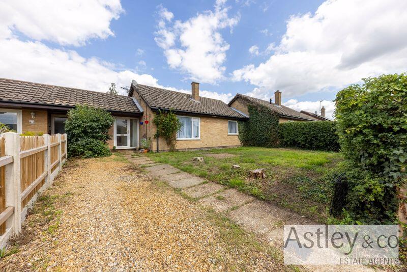 Main image of property: Holmelea Crescent, Lingwood, NR13 4BP