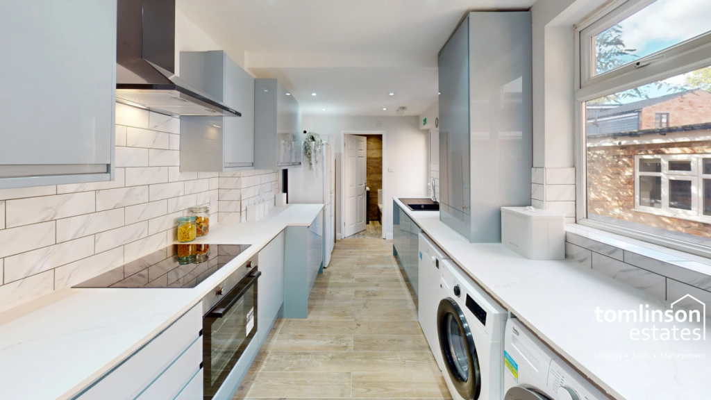 Main image of property: Balfour Road, Nottingham, NG7 1NY