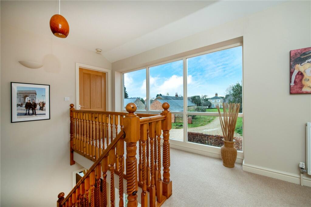 5 bedroom detached house for sale in Orchard Drive, Caythorpe, Grantham
