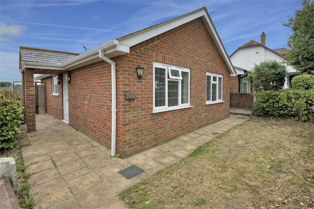 2 bedroom detached bungalow for sale in Reculver Drive, Herne Bay, Kent