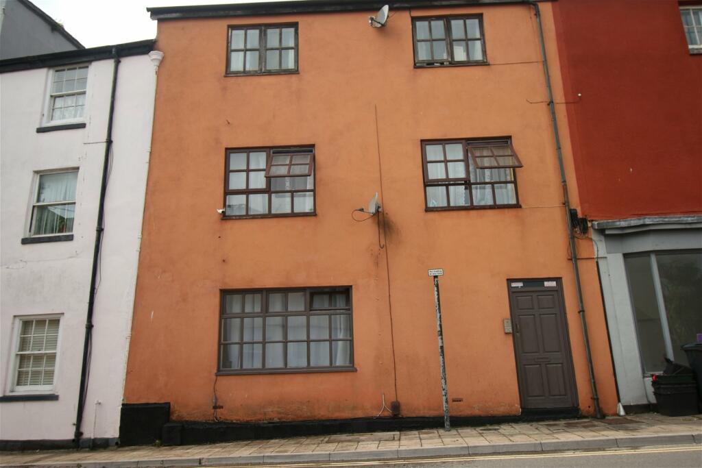 Main image of property: Flat 1, 157 Winner Street, Paignton, Devon, TQ3 3BP