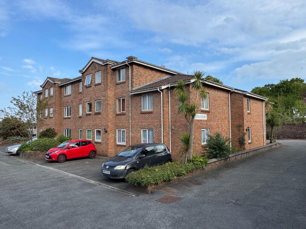 Main image of property: Totnes Road, Paignton, Devon, TQ3 3RZ