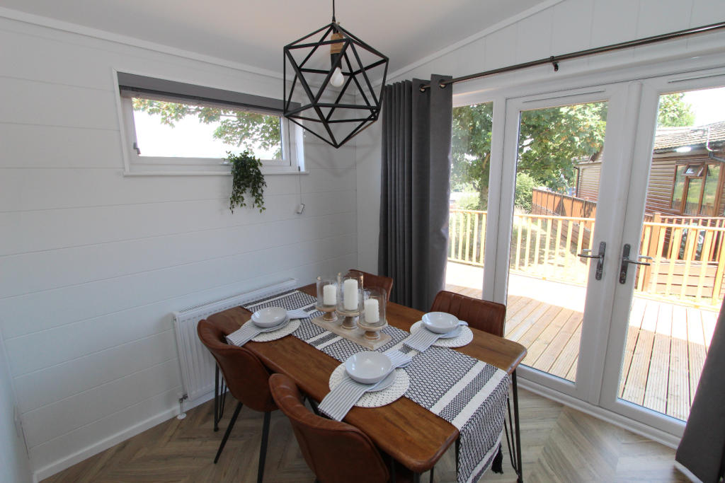 2 bedroom mobile home for sale in Totnes Road ,Paignton,Devon,TQ4 7PW, TQ4