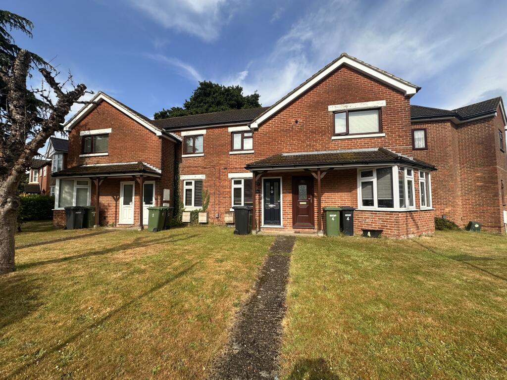 Main image of property: Passfield Avenue, EASTLEIGH