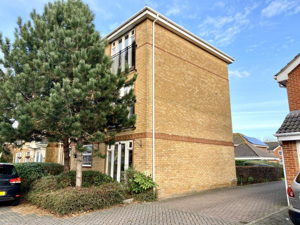 Main image of property: Drum Road, EASTLEIGH