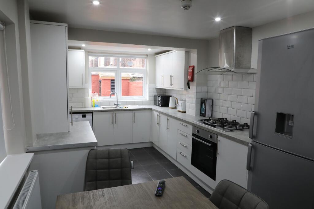 Main image of property: 5 Bed - Gainsborough, Wavertree L15