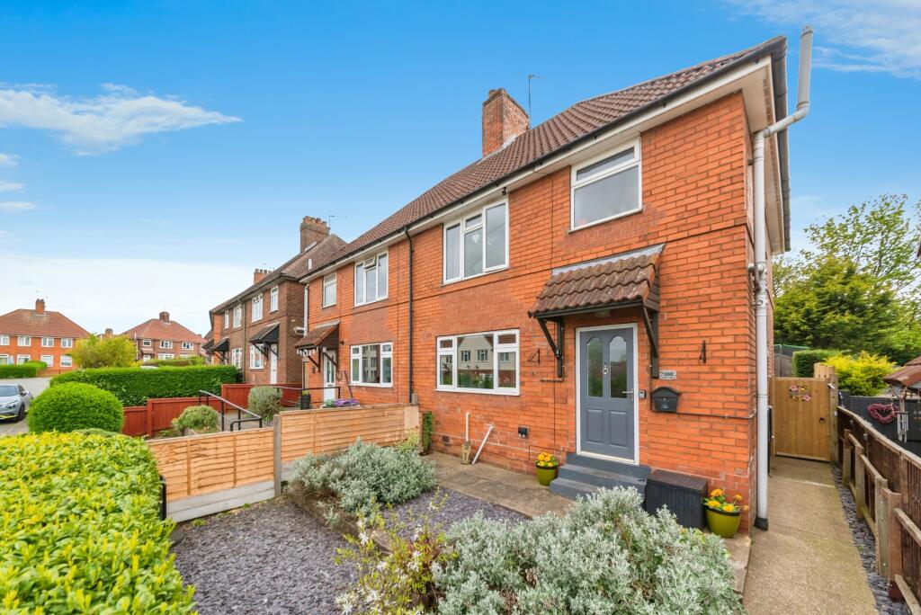 Main image of property: Walton Gardens, GRANTHAM