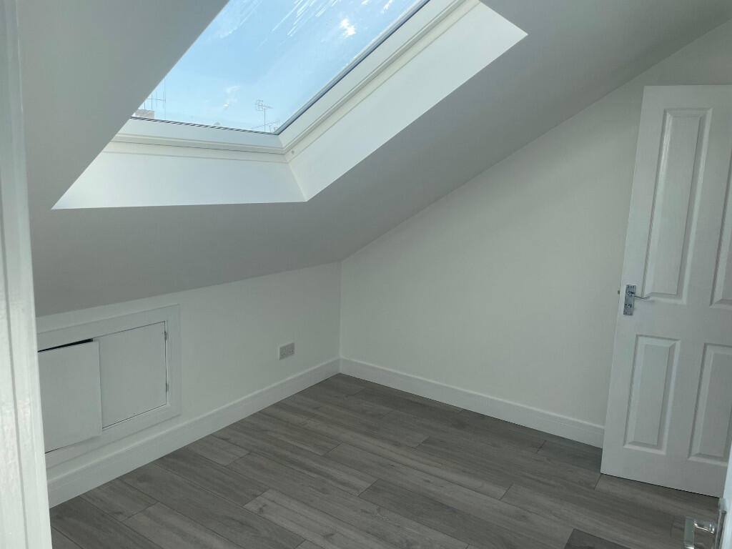 Main image of property: Radstock Road, Reading, Berkshire, RG1