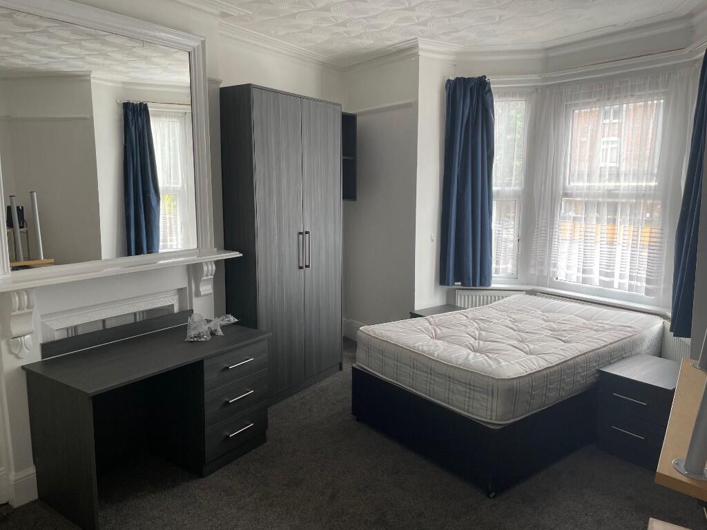 Main image of property: Erleigh Road, Reading, Berkshire, RG1