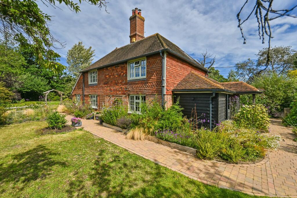 5 bedroom detached house for sale in Cot Lane, Biddenden, Ashford, Kent