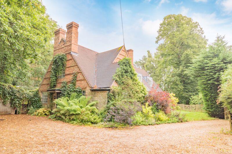 Main image of property: The Ridgeway, Boars Hill
