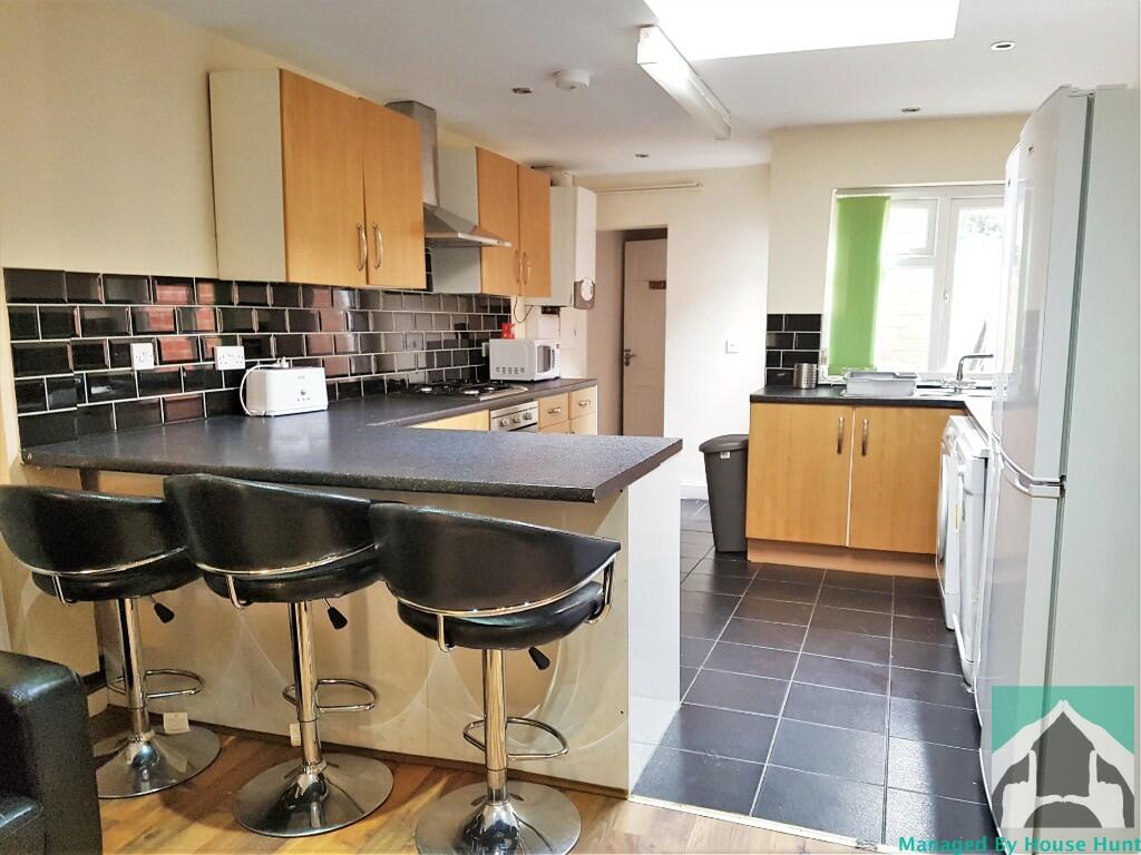 6 bedroom terraced house for rent in Dawlish Road, Selly Oak, B29