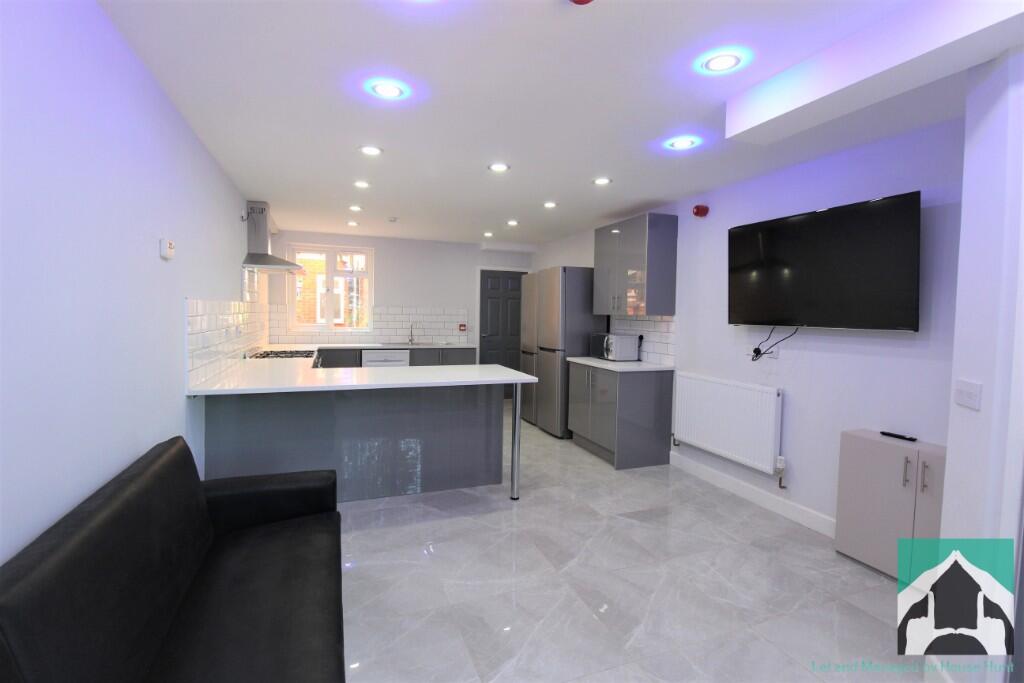 Property image for Warwards Lane, Birmingham, B29