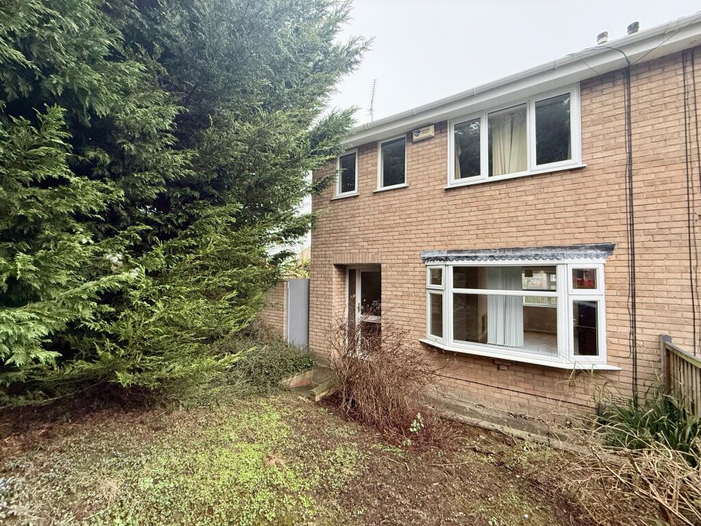 Main image of property: Zorrina Close, Nuneaton, CV10