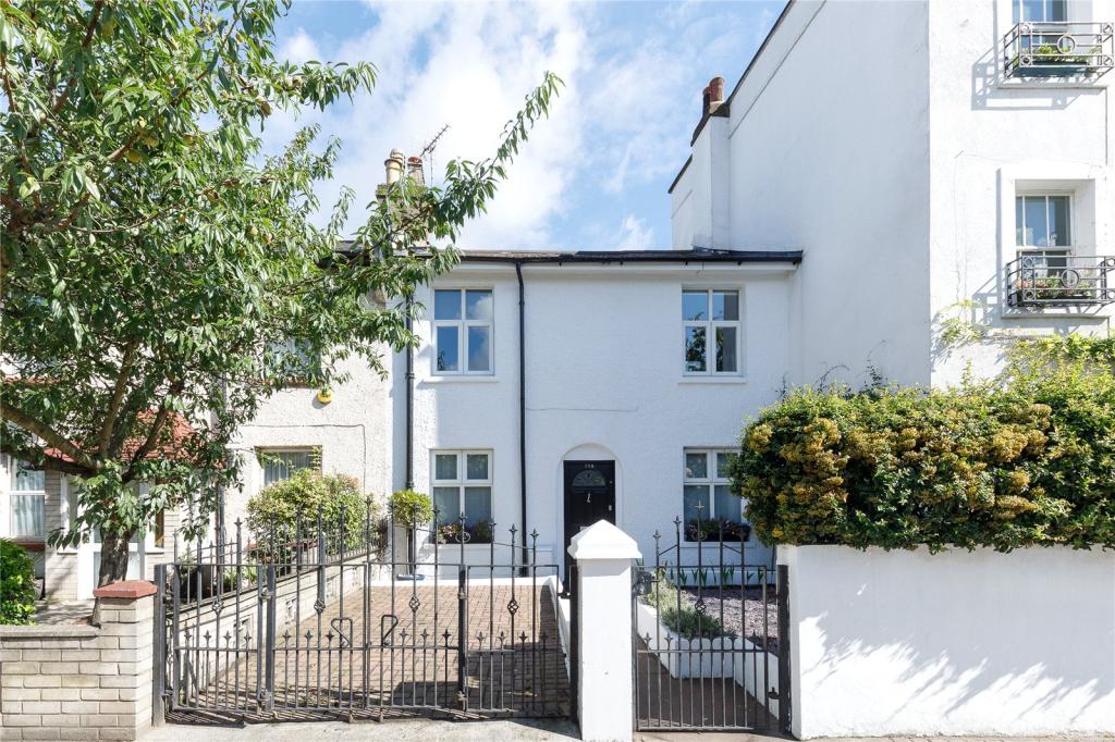 3 bedroom terraced house for sale in Harrow Road, London, NW10