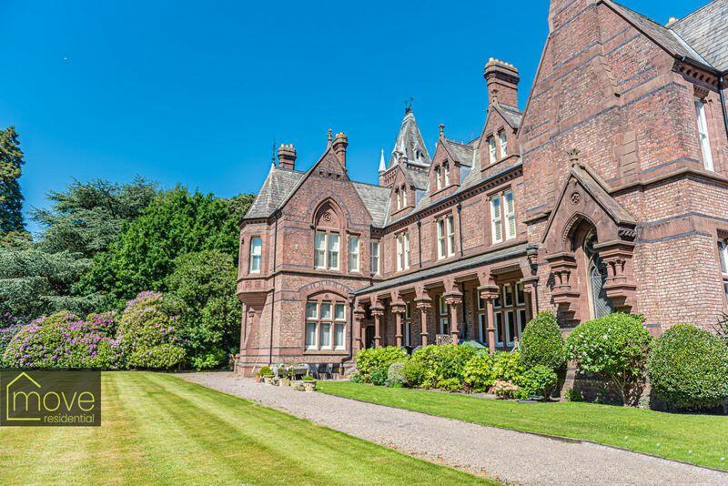 3 bedroom duplex for sale in Ye Priory Court, Woolton, Liverpool, L25