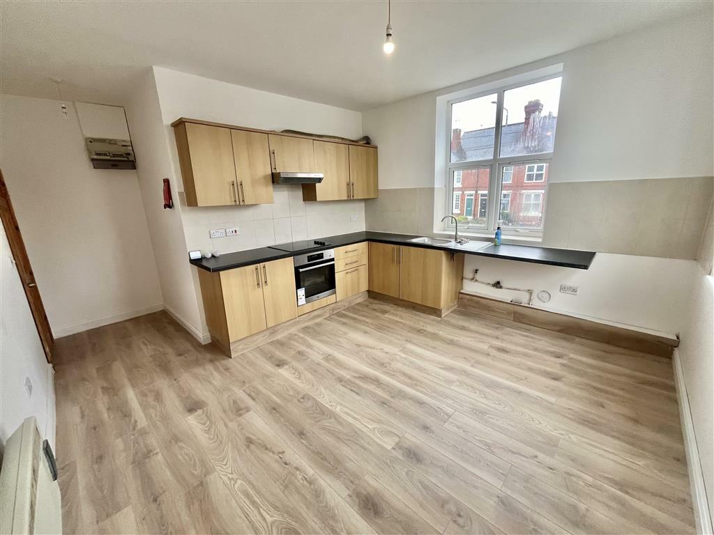 2 bedroom flat for rent in Eastwood Road, Kimberley, NOTTINGHAM, NG16