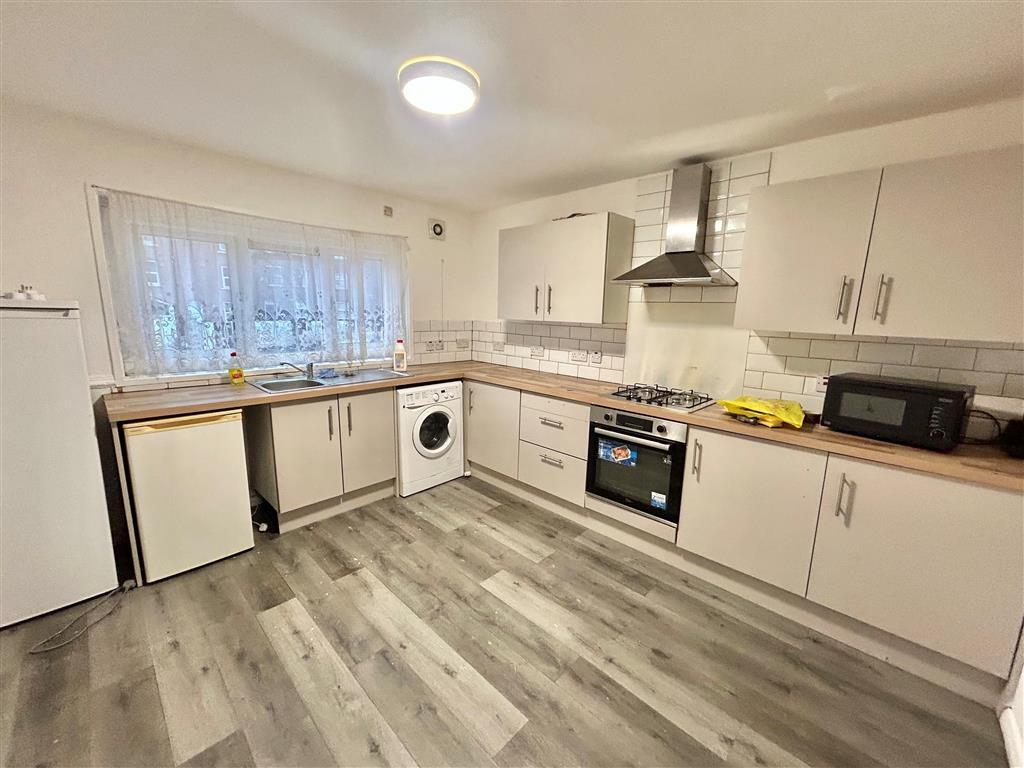 Main image of property: Manston Mews, NOTTINGHAM