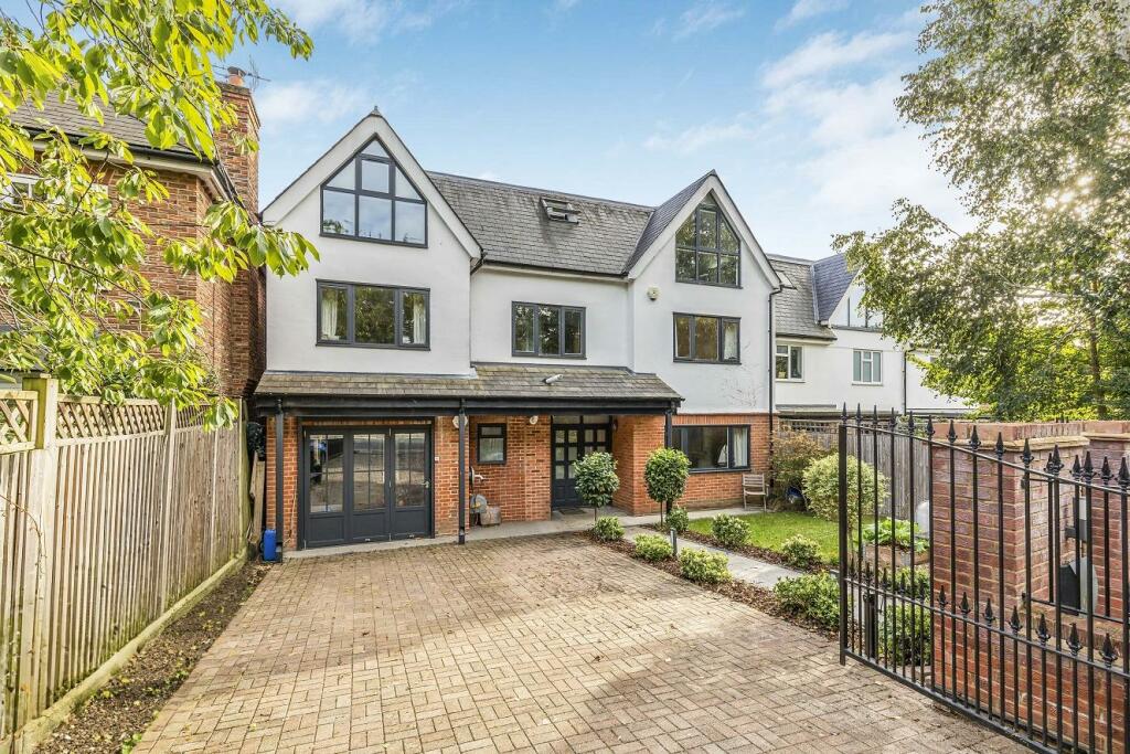 7 bedroom detached house for sale in Cottenham Park Road, West