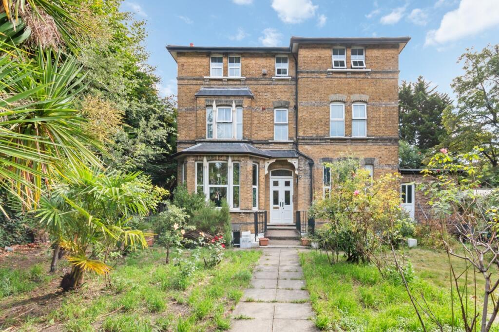 Main image of property: Arterberry Road, London, SW20