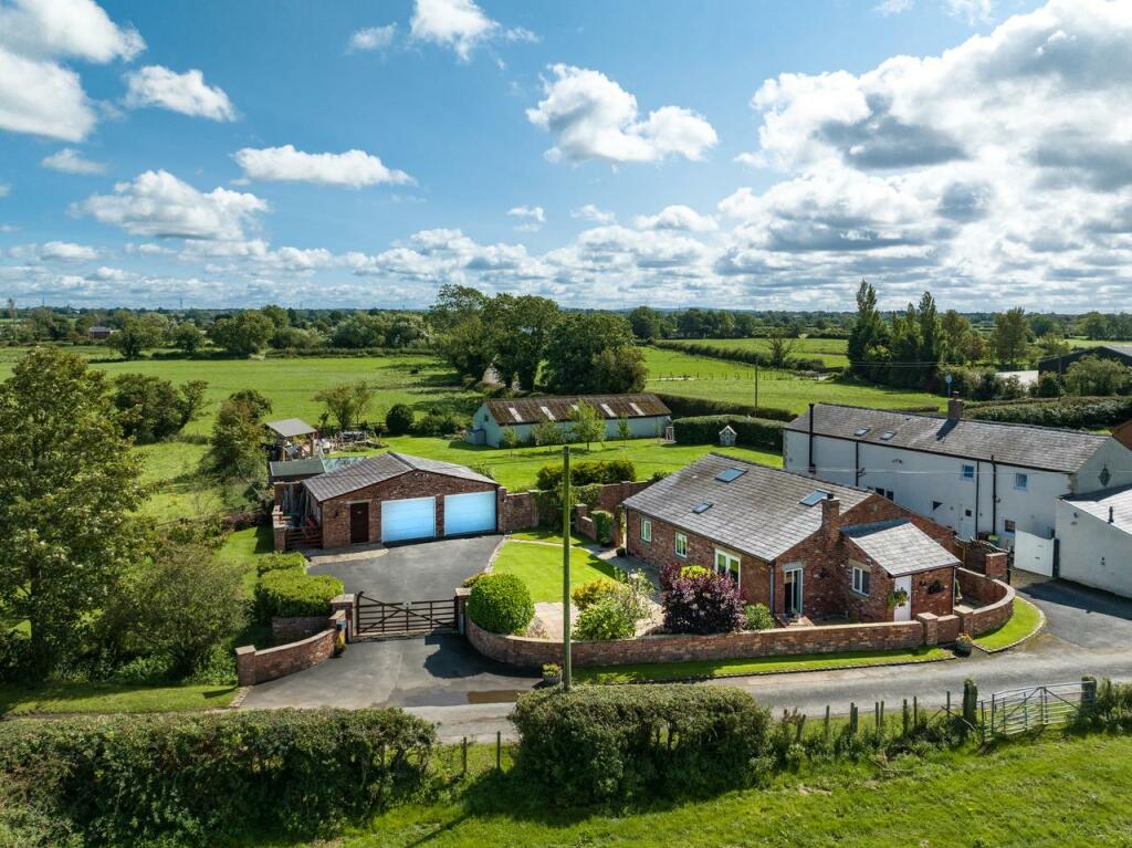 2 bedroom cottage for sale in Cherry Tree Cottage, Brierley Lane, Eaves