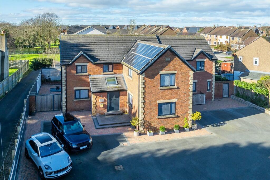 5 bedroom detached house for sale in Bridge Haven, Mill Lane, Stalmine